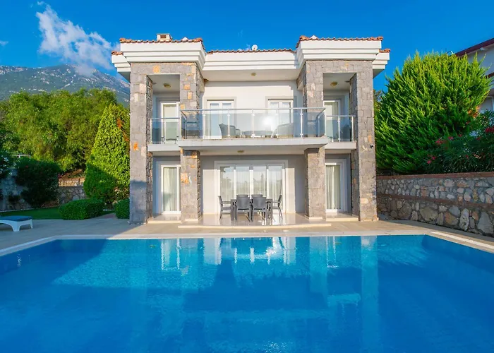 Golden Heights 15 Олудениз