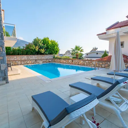 Golden Heights 15 Villa