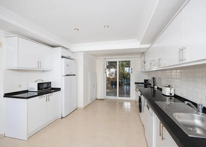 빌라 Golden Heights 15